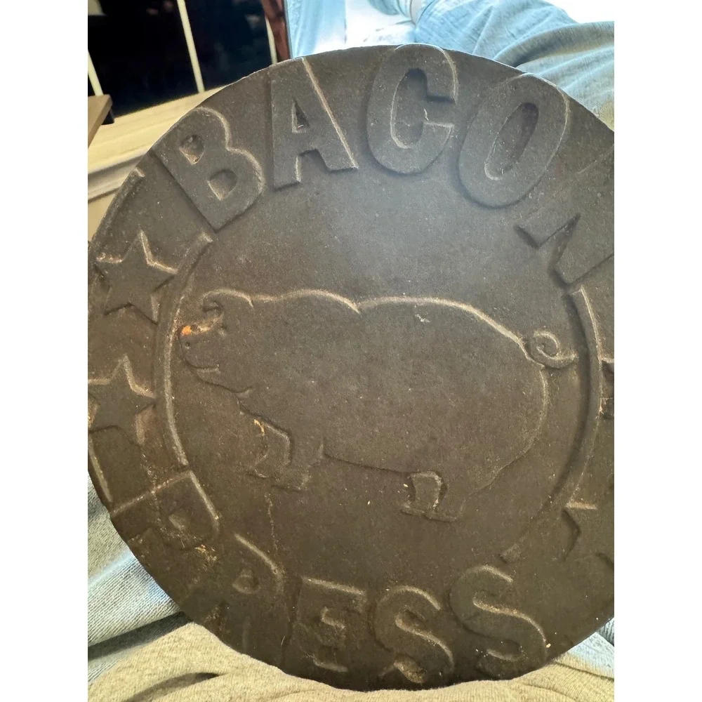 Vintage Cast Iron Bacon Press Pig Stars Embossed‎ Wood Handle Kitchen Tool